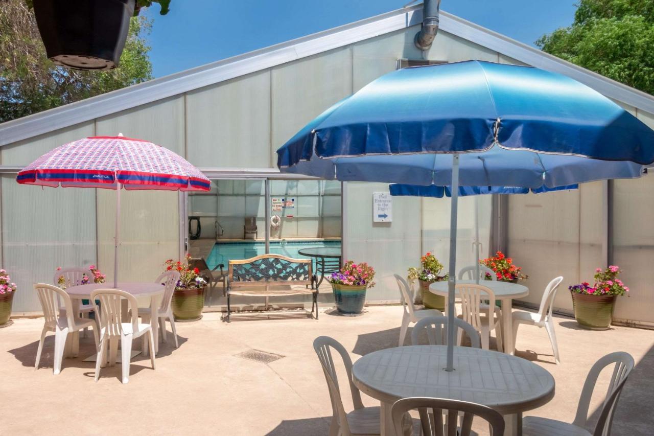 Lamplighter Inn Santa Fe Exterior photo